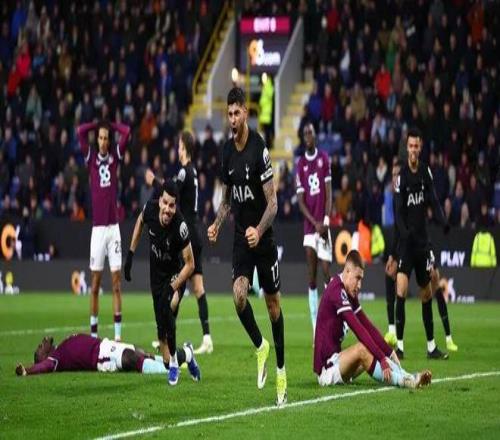 曼联球探实,地考察科莫,新星阿萨内,开宝体育官方,开宝体育在线官网,开宝体育线上,开宝体育APP